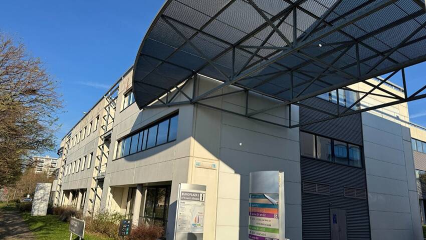 Publique 57669017 nr 2 - Attribut alt par défaut.