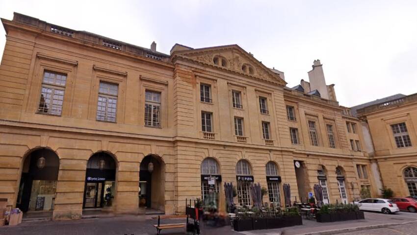 Publique 57955469 nr 1 - Attribut alt par défaut.