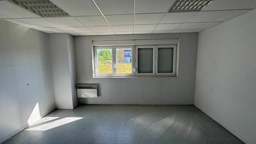 Publique 58640768 nr 5 - Attribut alt par défaut.