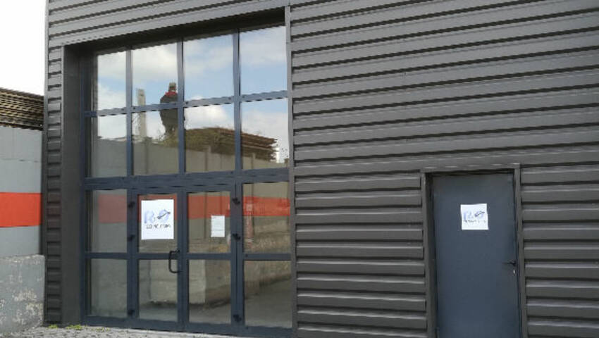 Publique 20415169 nr 4 - Attribut alt par défaut.