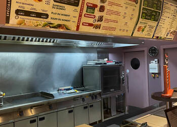 Publique 57964120 nr 2 - Attribut alt par défaut.