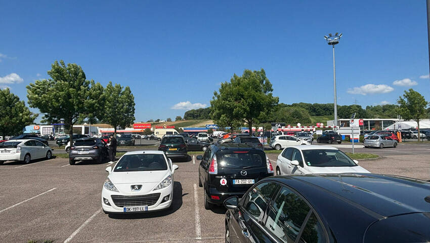 Publique 58384540 nr 2 - Attribut alt par défaut.