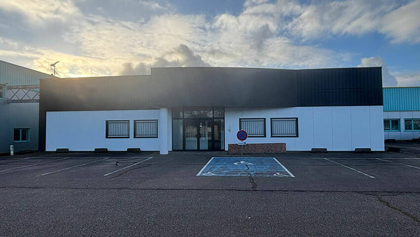 Publique 58026786 nr 1 - Attribut alt par défaut.