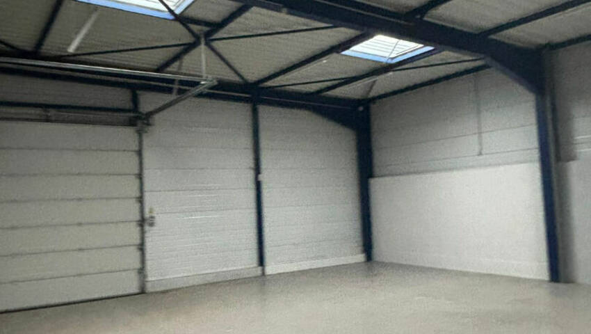 Publique 58026786 nr 5 - Attribut alt par défaut.