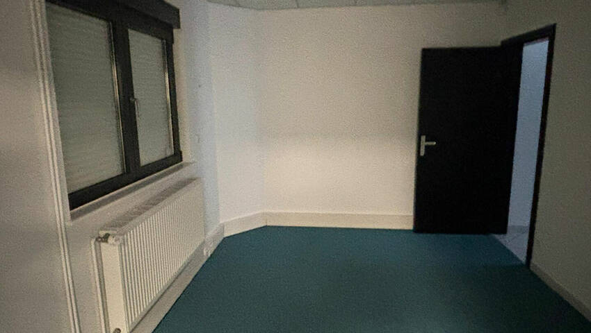 Publique 58026786 nr 12 - Attribut alt par défaut.