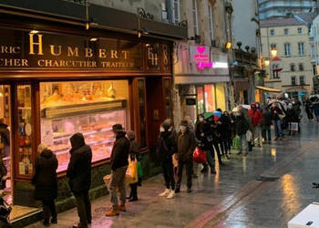 Publique 57981941 nr 2 - Attribut alt par défaut.