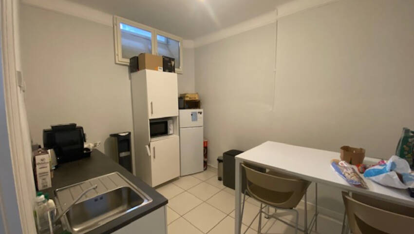 Publique 48285051 nr 7 - Attribut alt par défaut.