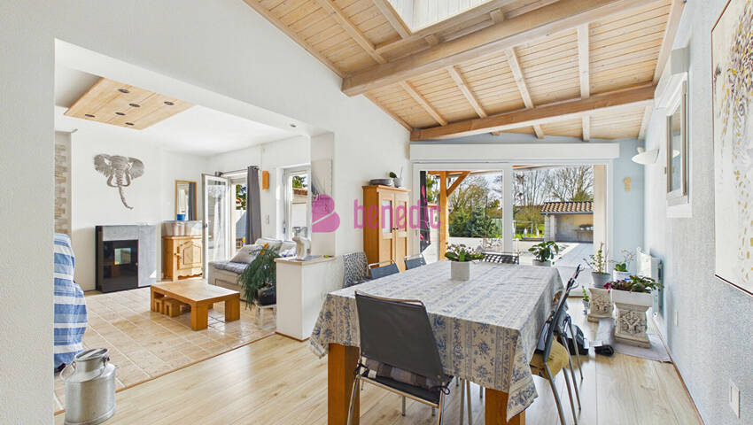 60162270j - Attribut alt par défaut.