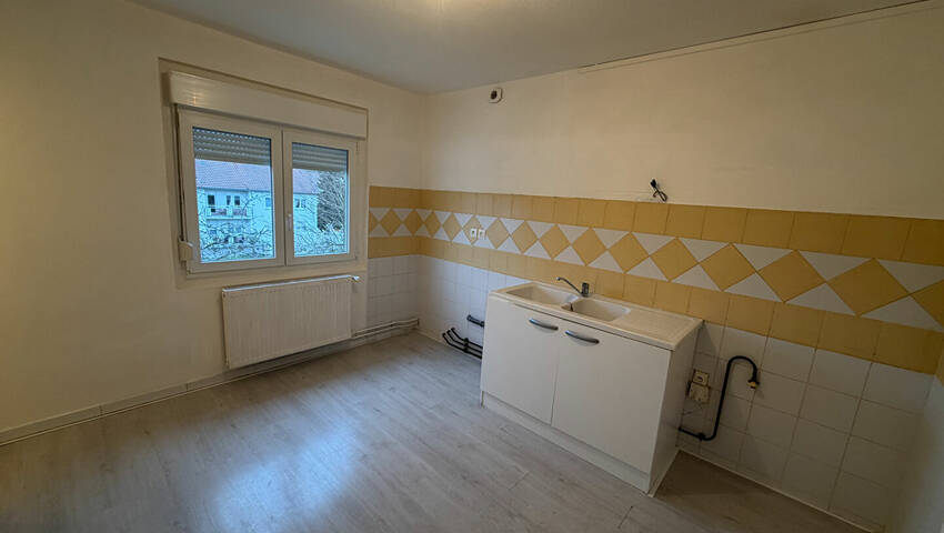 60185423b - Attribut alt par défaut.