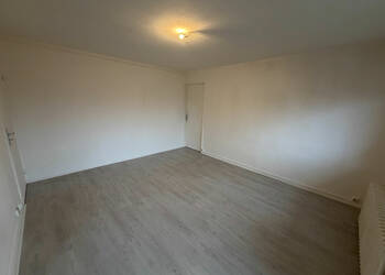 60185423e - Attribut alt par défaut.