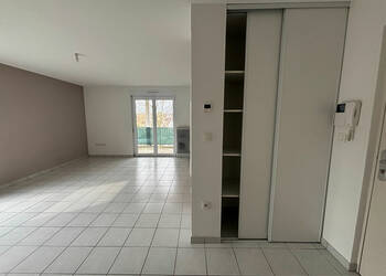 60184889c - Attribut alt par défaut.