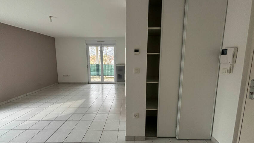 60184889c - Attribut alt par défaut.