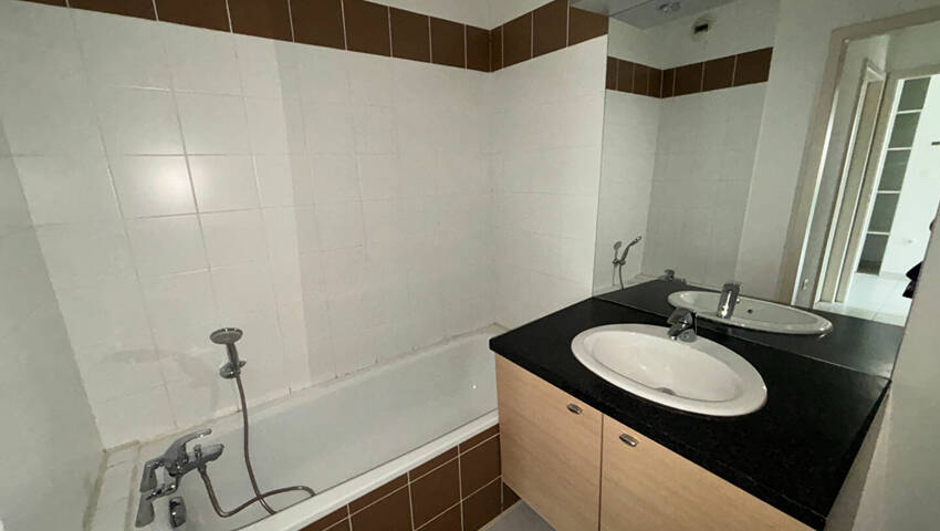 60184889g - Attribut alt par défaut.