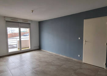 59993398b - Attribut alt par défaut.