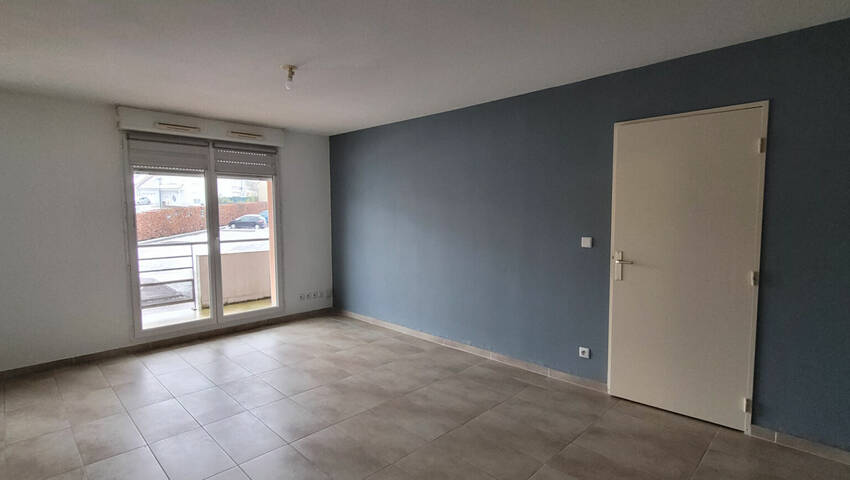 59993398b - Attribut alt par défaut.