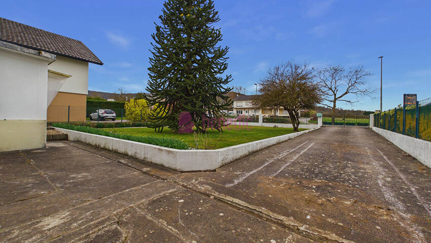 58153012j - Attribut alt par défaut.