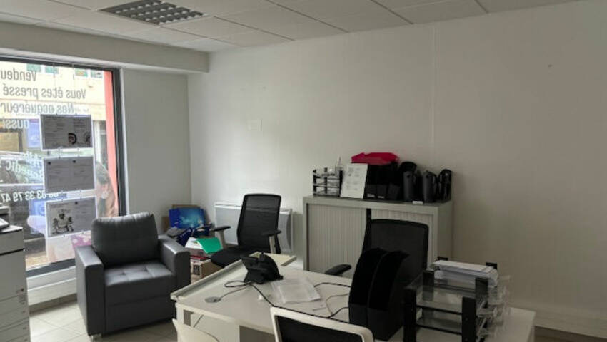 Publique 55887994 nr 4 - Attribut alt par défaut.