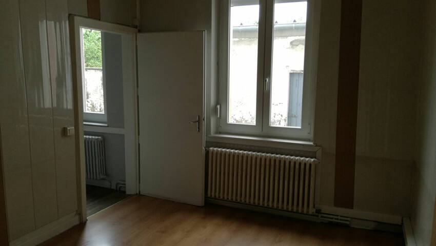 Publique 58391618 nr 4 - Attribut alt par défaut.