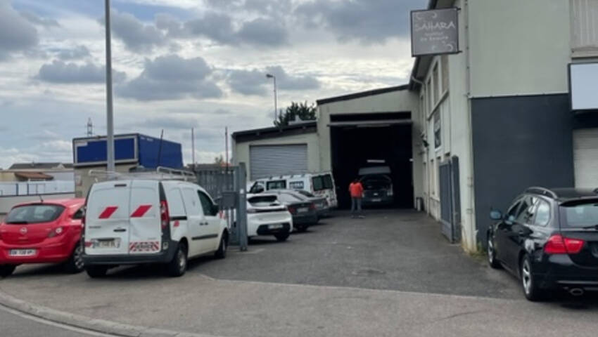 Publique 54275765 nr 16 - Attribut alt par défaut.