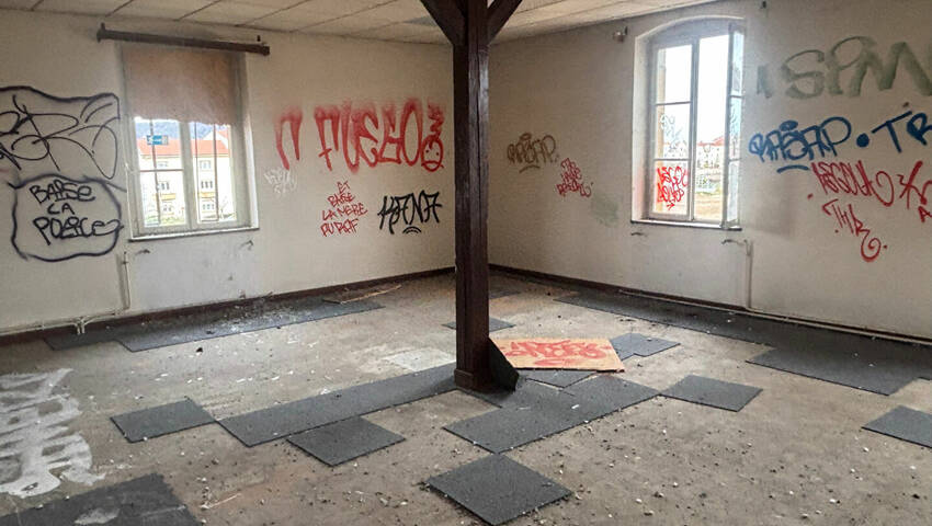 Publique 59651388 nr 4 - Attribut alt par défaut.