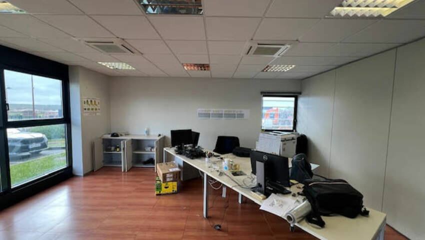 Publique 55727327 nr 2 - Attribut alt par défaut.