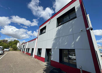 Publique 59437362 nr 2 - Attribut alt par défaut.