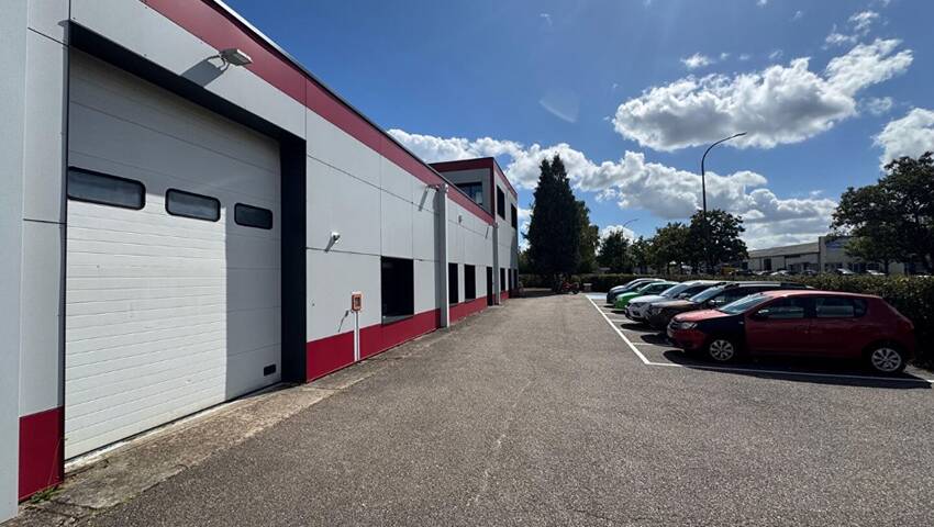 Publique 59437326 nr 1 - Attribut alt par défaut.