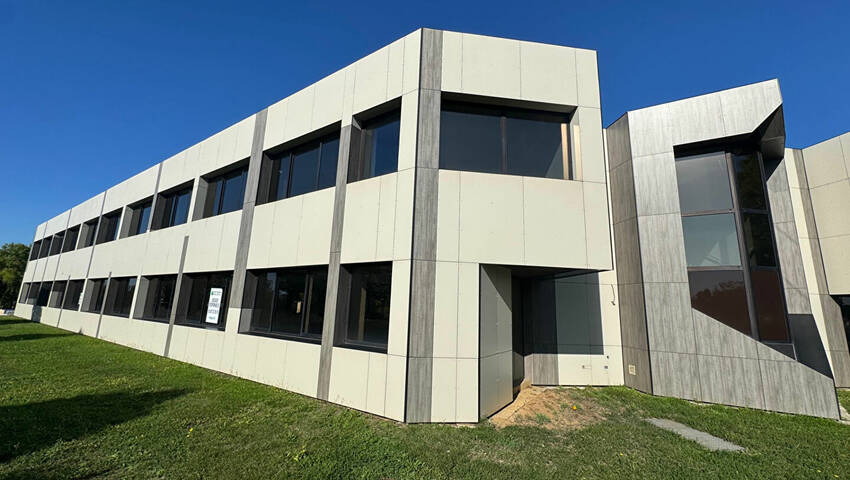 Publique 59386600 nr 1 - Attribut alt par défaut.