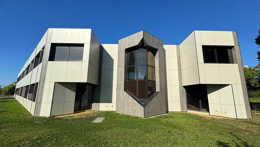 Publique 59386420 nr 1 - Attribut alt par défaut.