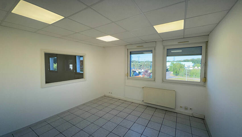 57 25749 4 - Attribut alt par défaut.