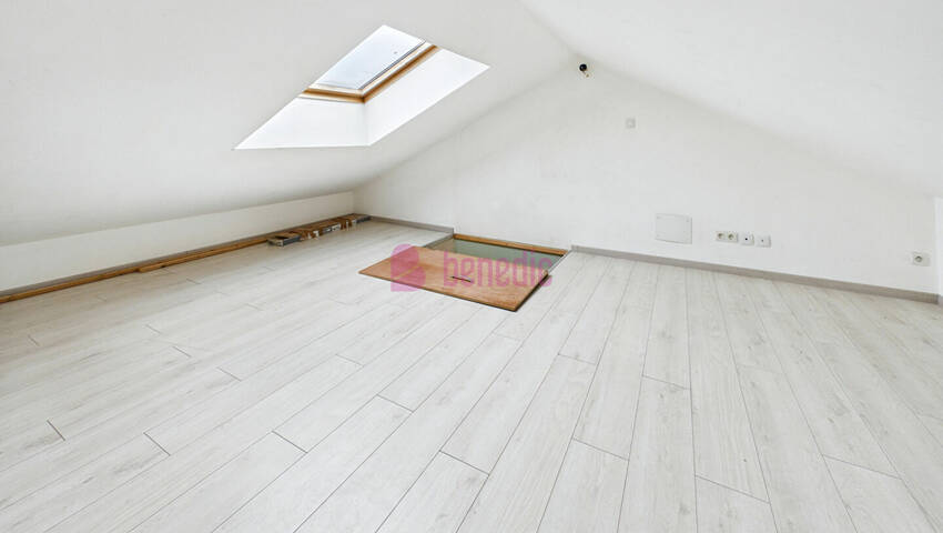 60216681l - Attribut alt par défaut.