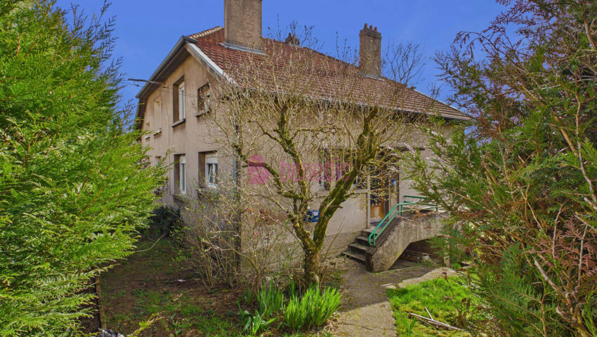 59824805a - Attribut alt par défaut.