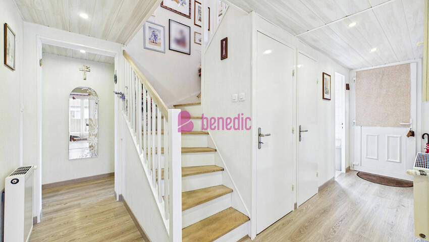 60200424f - Attribut alt par défaut.