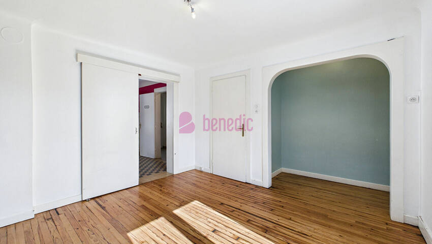 60218076d - Attribut alt par défaut.