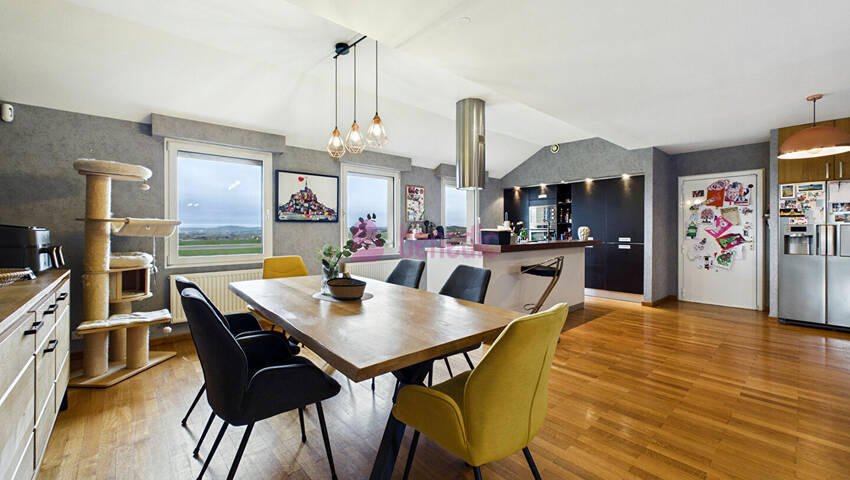 60219573d - Attribut alt par défaut.