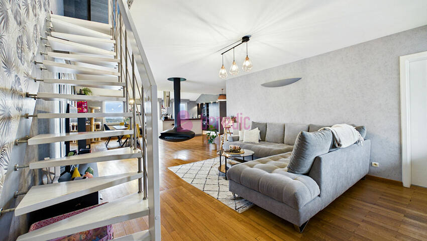 60219573f - Attribut alt par défaut.