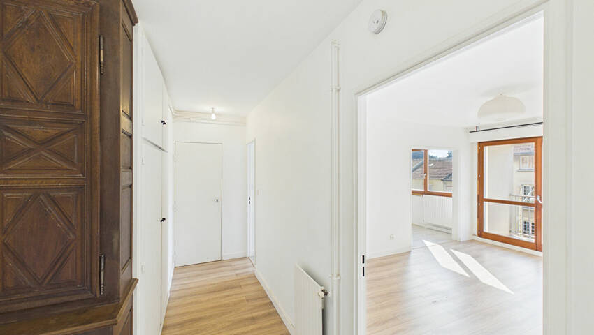 60230752c - Attribut alt par défaut.