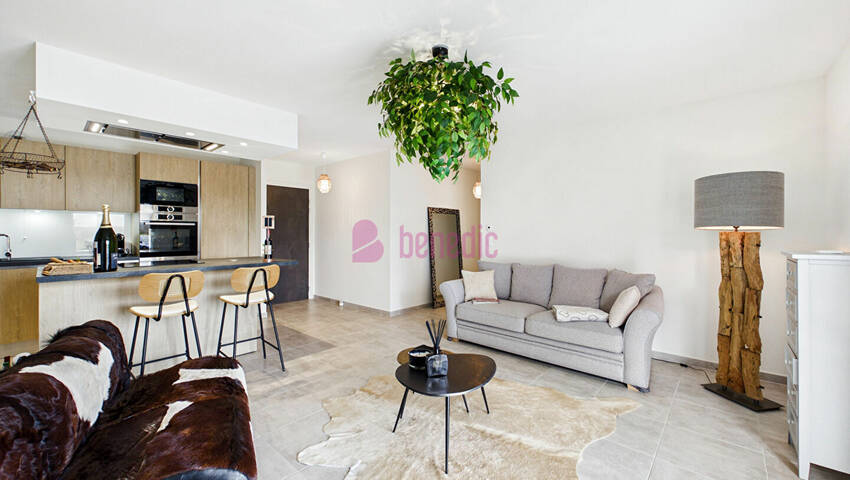 60235515f - Attribut alt par défaut.