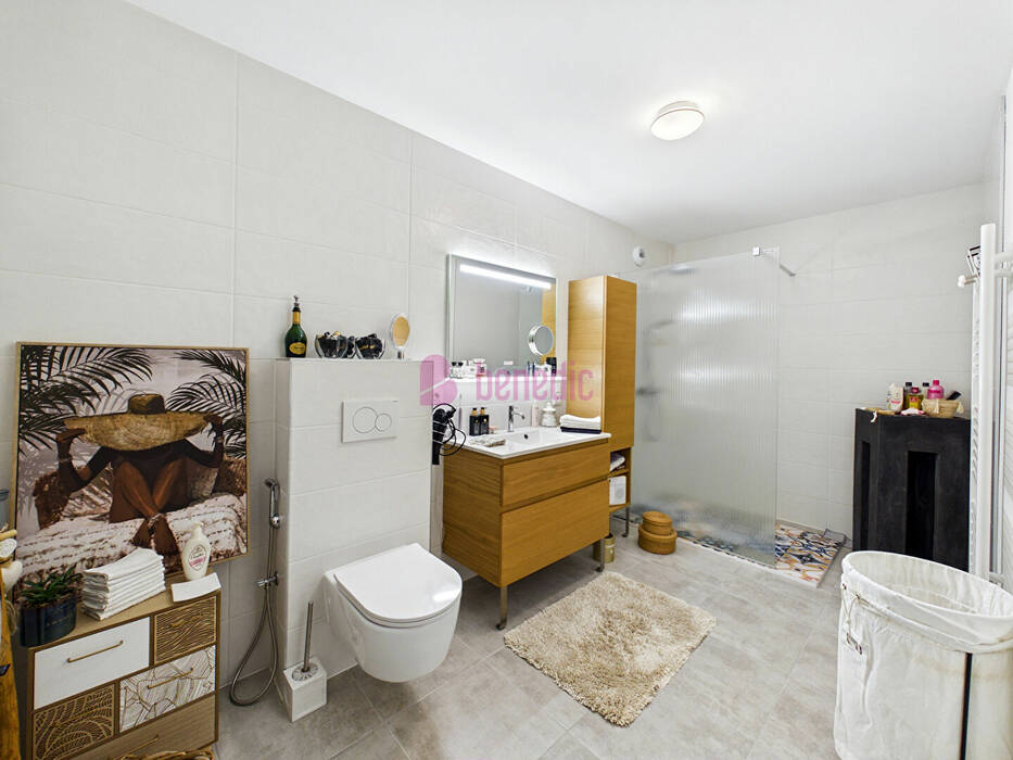 60235515h - Attribut alt par défaut.