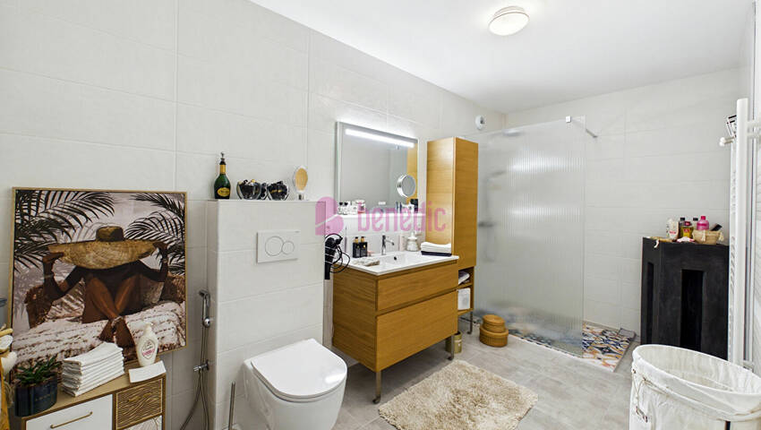 60235515h - Attribut alt par défaut.