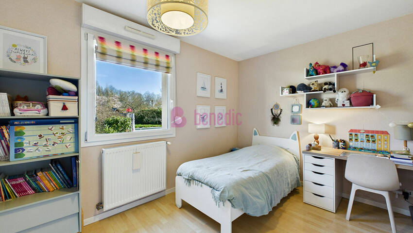 59238115l - Attribut alt par défaut.