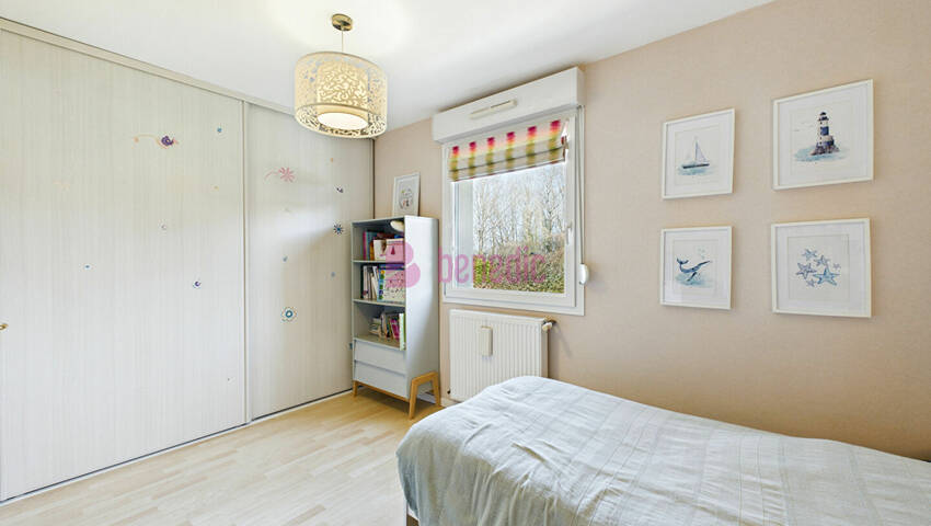 59238115m - Attribut alt par défaut.