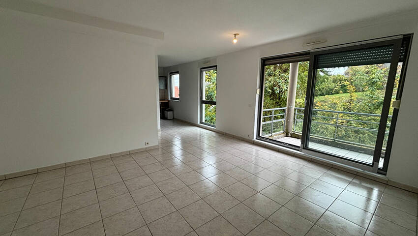 59711244a - Attribut alt par défaut.