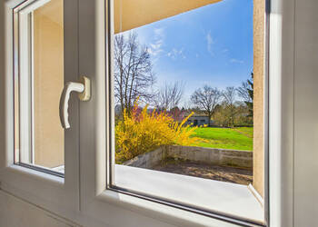 59813027b - Attribut alt par défaut.