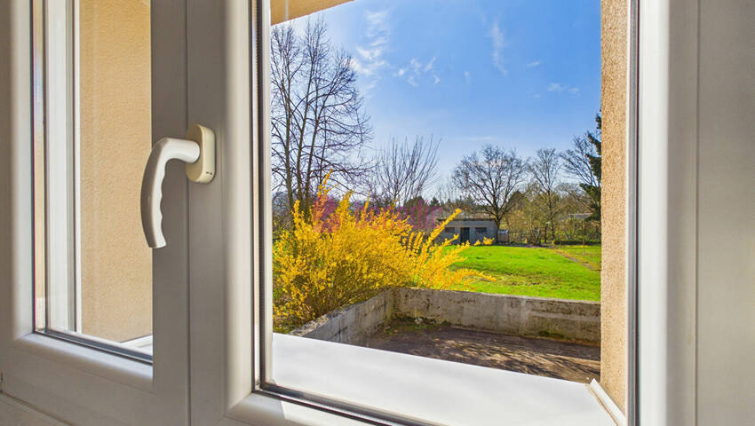 59813027b - Attribut alt par défaut.