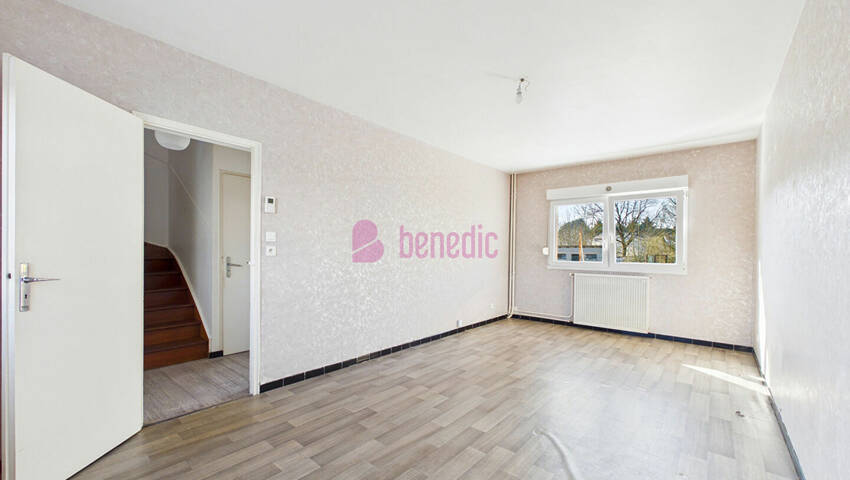 59813027e - Attribut alt par défaut.