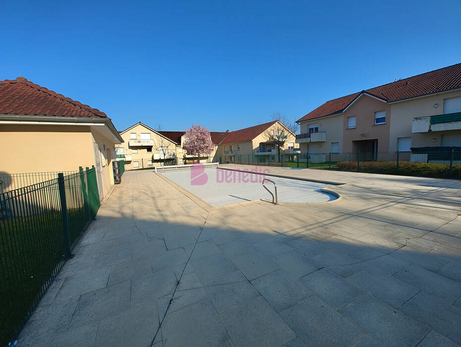 60241432c - Attribut alt par défaut.