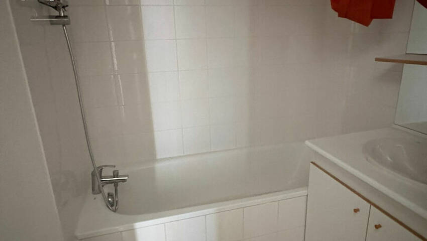 60251916f - Attribut alt par défaut.