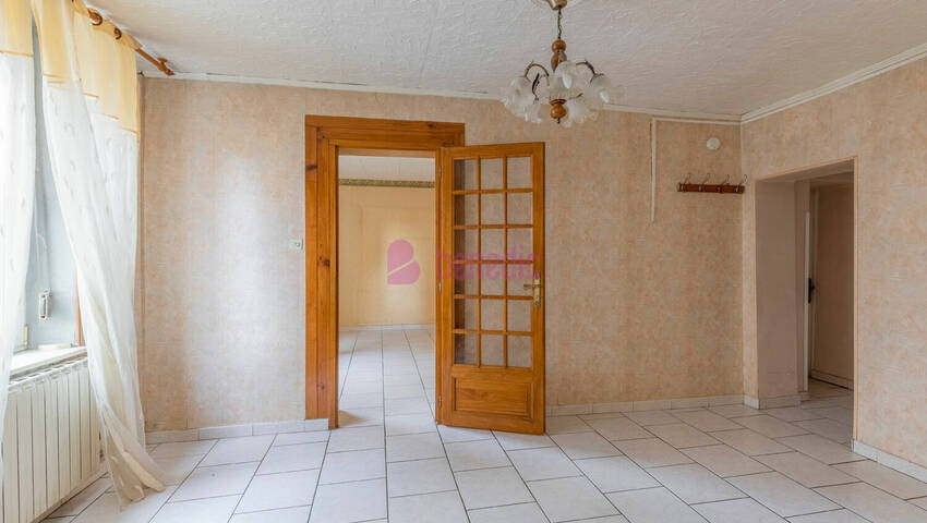 59986765b - Attribut alt par défaut.