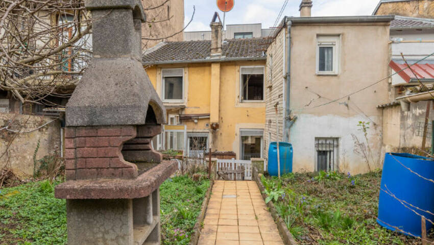 59986765d - Attribut alt par défaut.